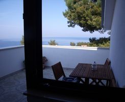 Appartamento per 3 persone sull'isola Solta Stomorska