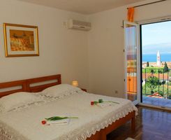 Bellissimo appartamento per 5 persone con vista sul mare Brac