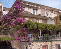 Appartamento Ljubičasti in Jelsa