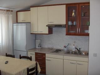 Appartamento A 4+1/3 in Makarska 1