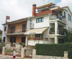 Appartamento Studio 2+1 in Rovinj